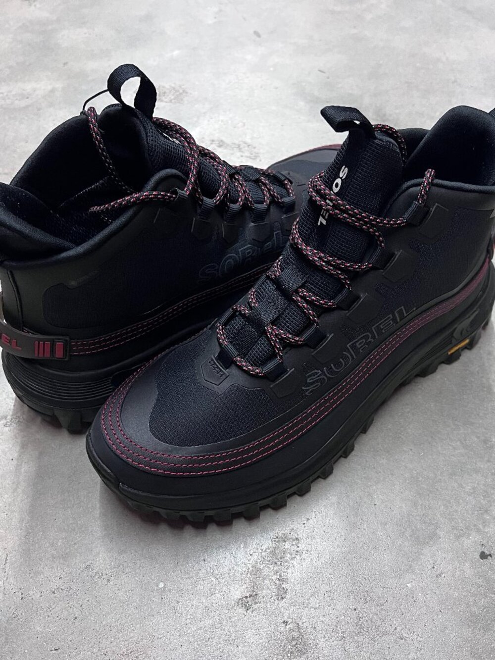 Sorel CallSign Horizon Men's Size 9 Mid Gore Tex GTX Black 2142951-010 - New